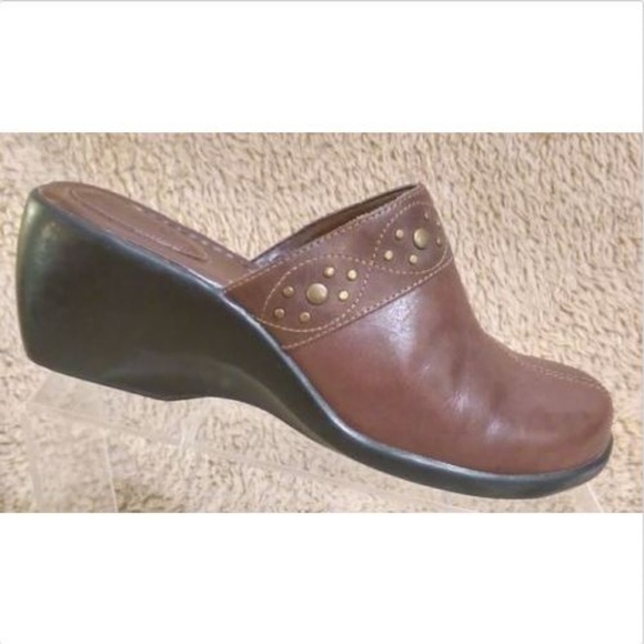 clarks black booties